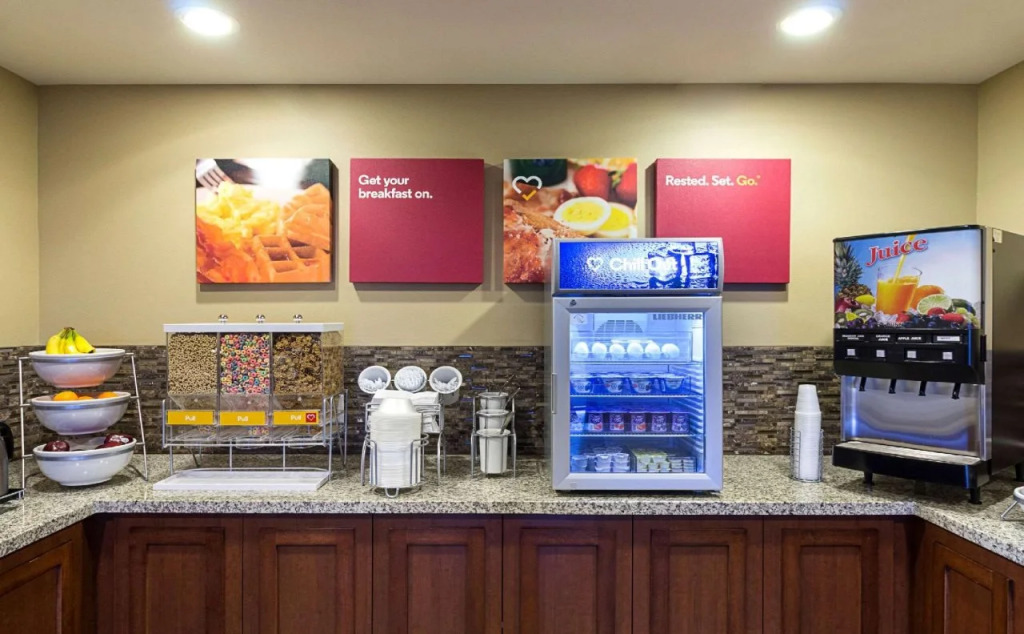 Comfort Suites & Conference Center