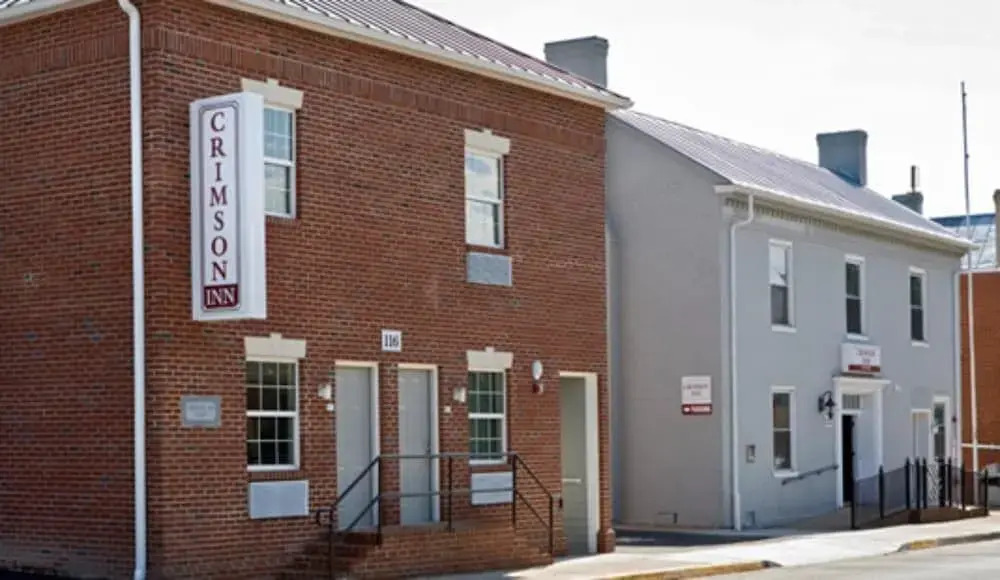 Crimson Inn