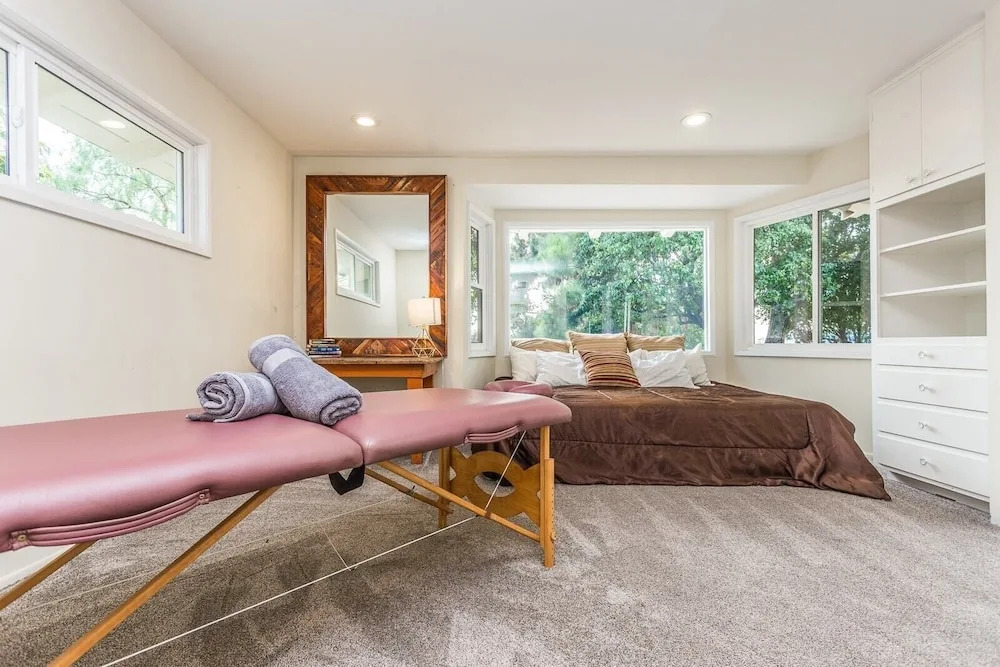 Oak Hills by Avantstay Panoramic View, Pool, Spa