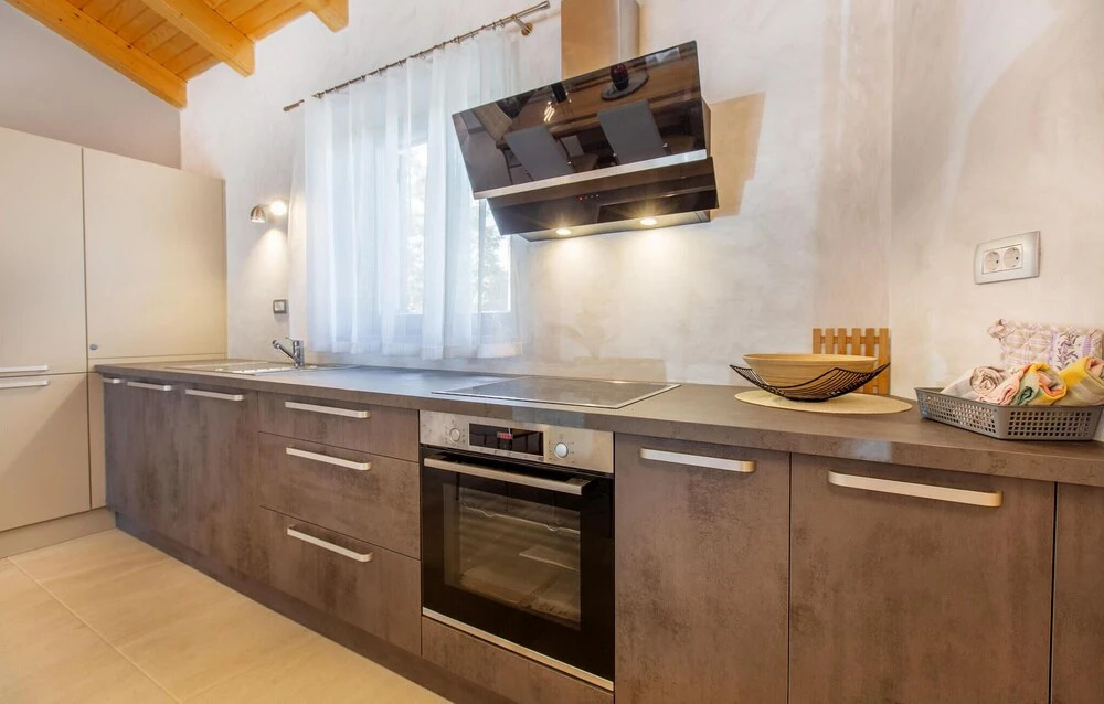 Beautiful Home in Divaca With Wifi and 3 Bedrooms