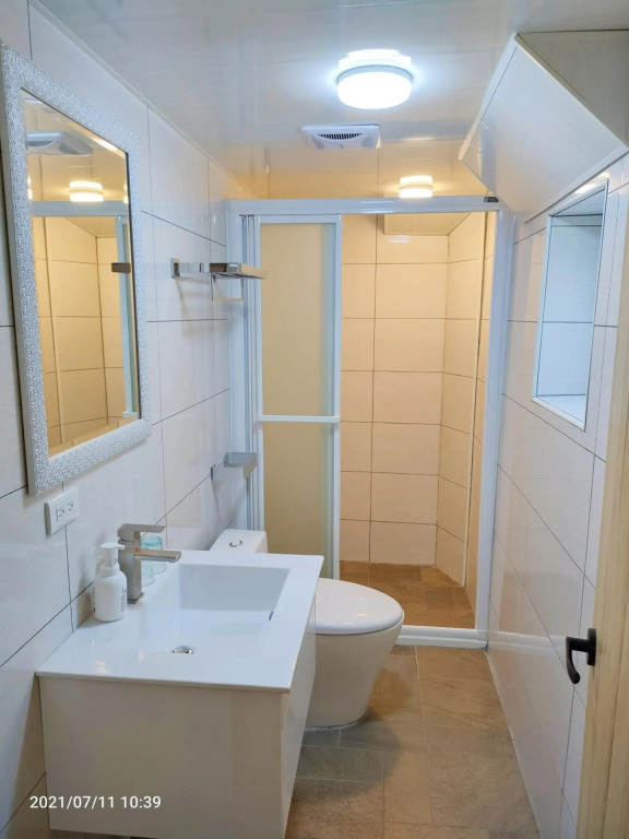 Island Flower Inn