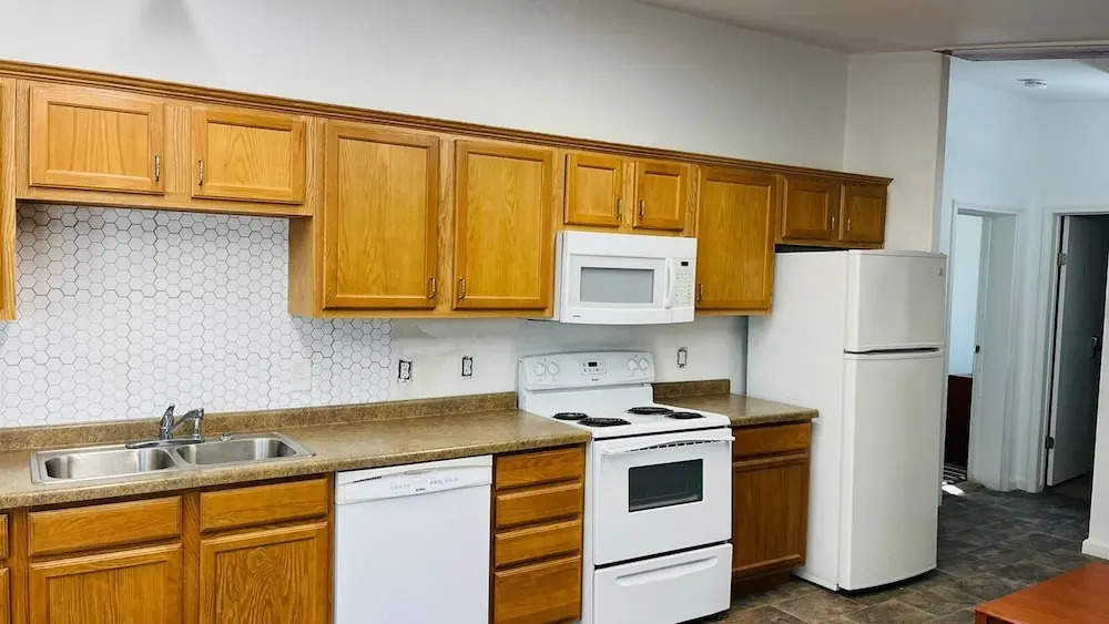 6 Plex Rental