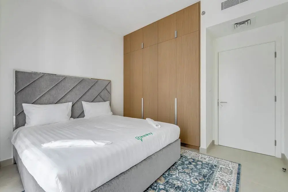 Knokey Dubai Creek Beach with Lagoon Pool access