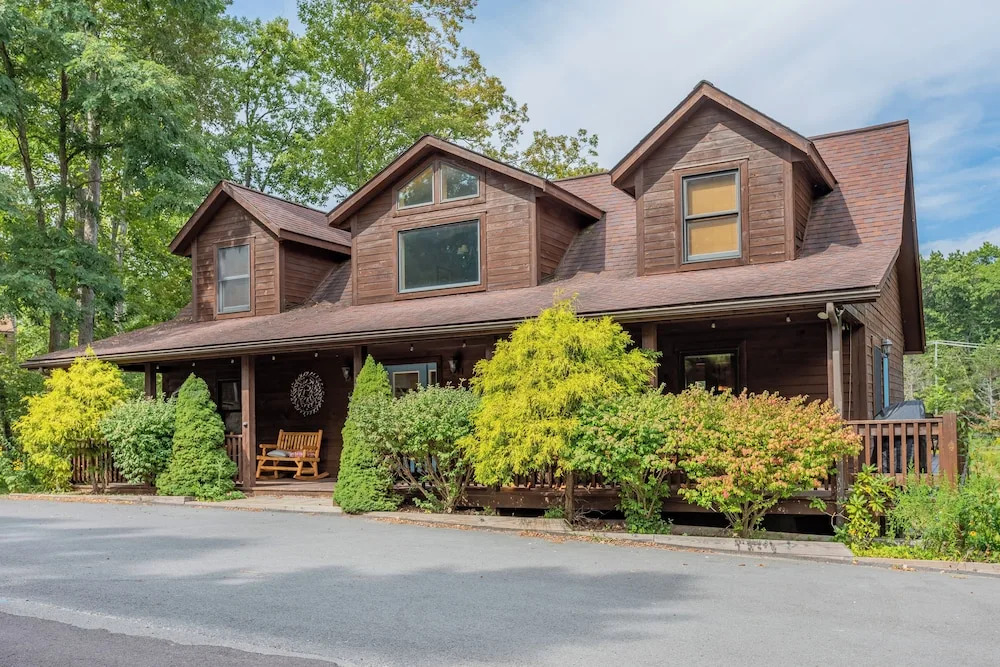 Duck Pond Lodge
