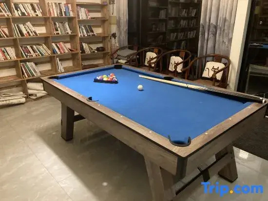 Mount Qingcheng Three Cats  Forest Spa Homestay