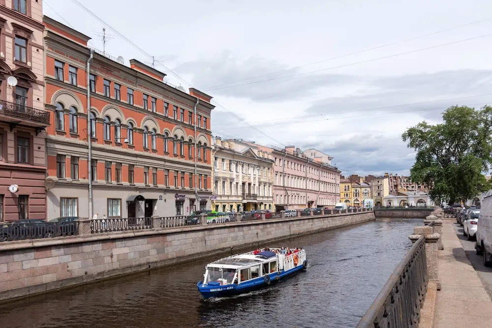 «City of Rivers на Грибоедова 33»