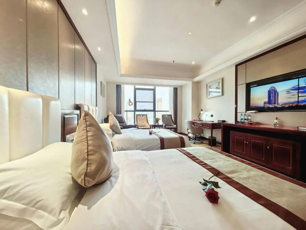 Hanzhong Rongjia International Hotel (Hanjiang Wetland Park Store)