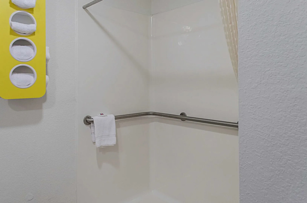 Quality Inn & Suites Biloxi - Ocean Springs