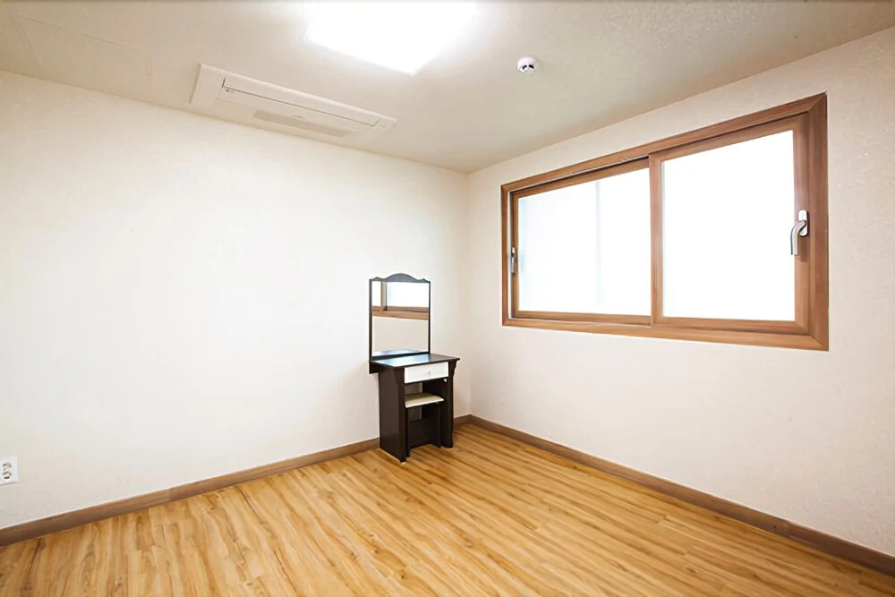 Jeju Nokume Hyuyang Pension
