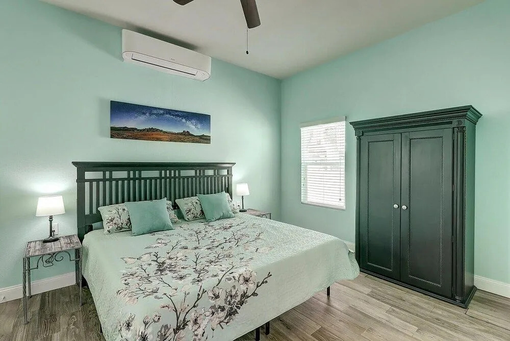 Tropical Niche 3 Bedroom Home by Redawning