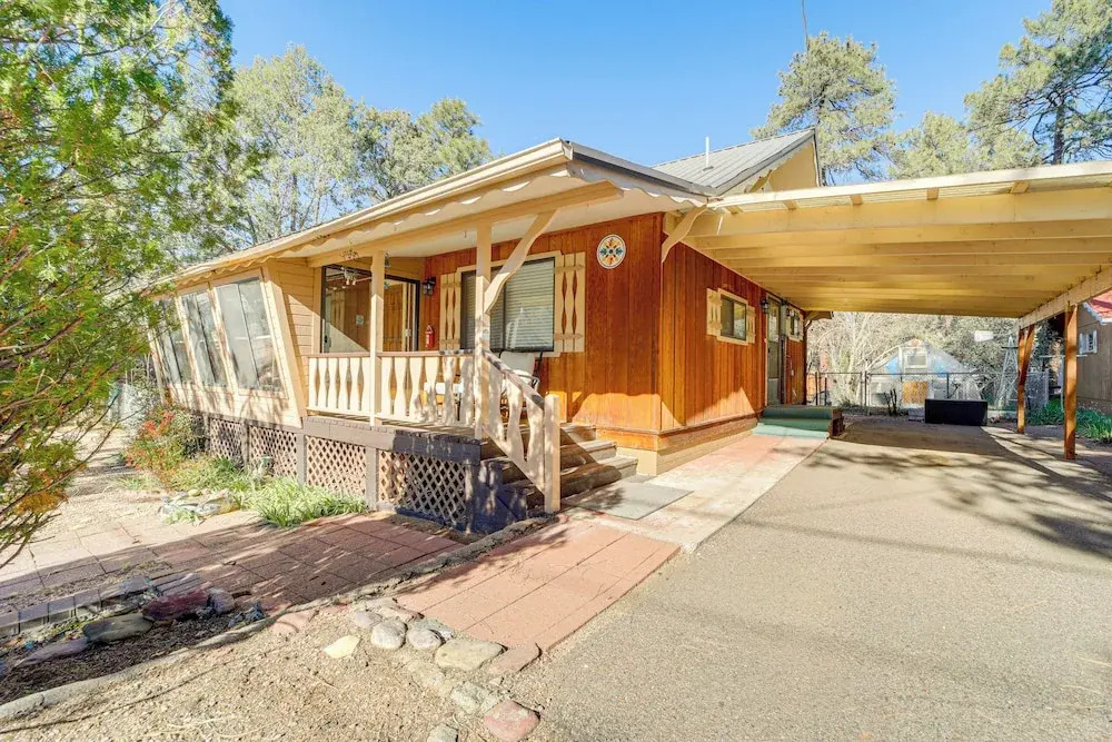 Near Scenic Trails & Parks! Central Payson Retreat