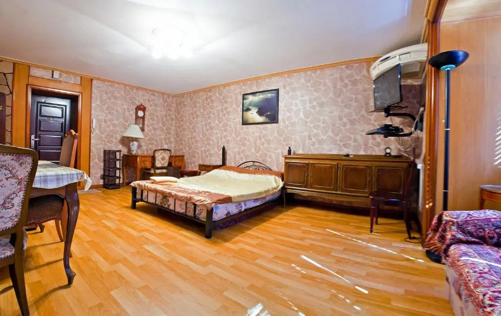 Lessor Centre Apartments