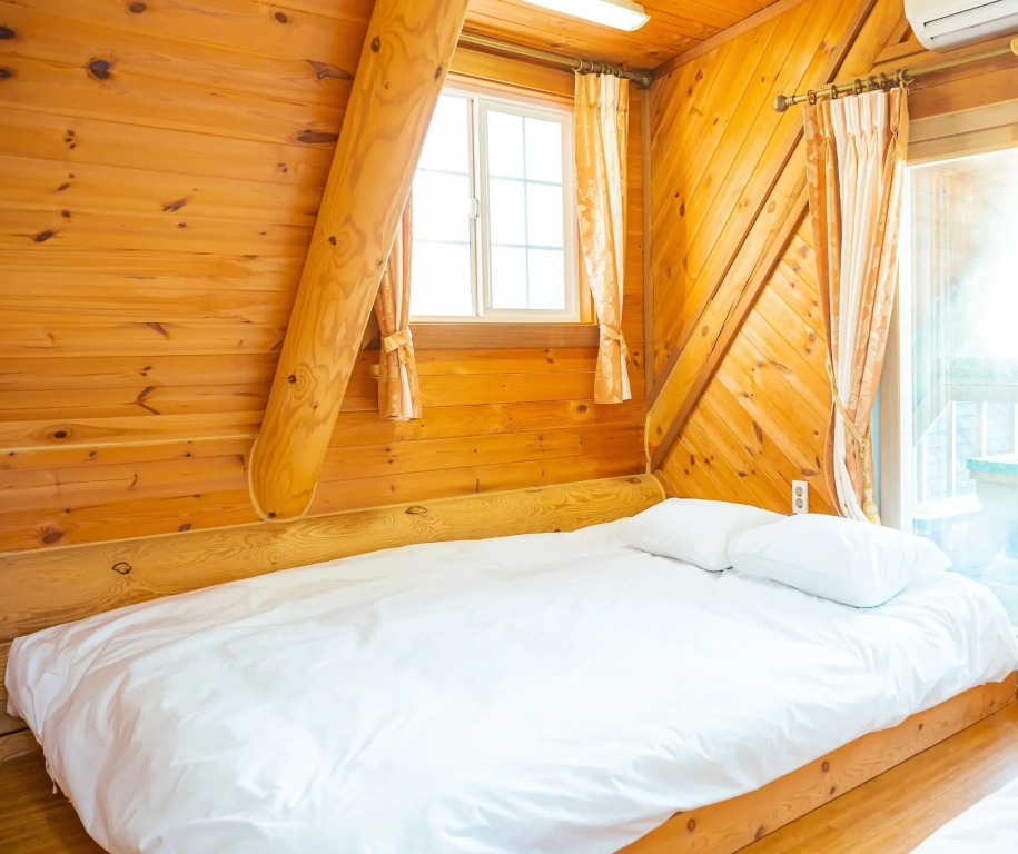 Jungmun Log Pension & Resort