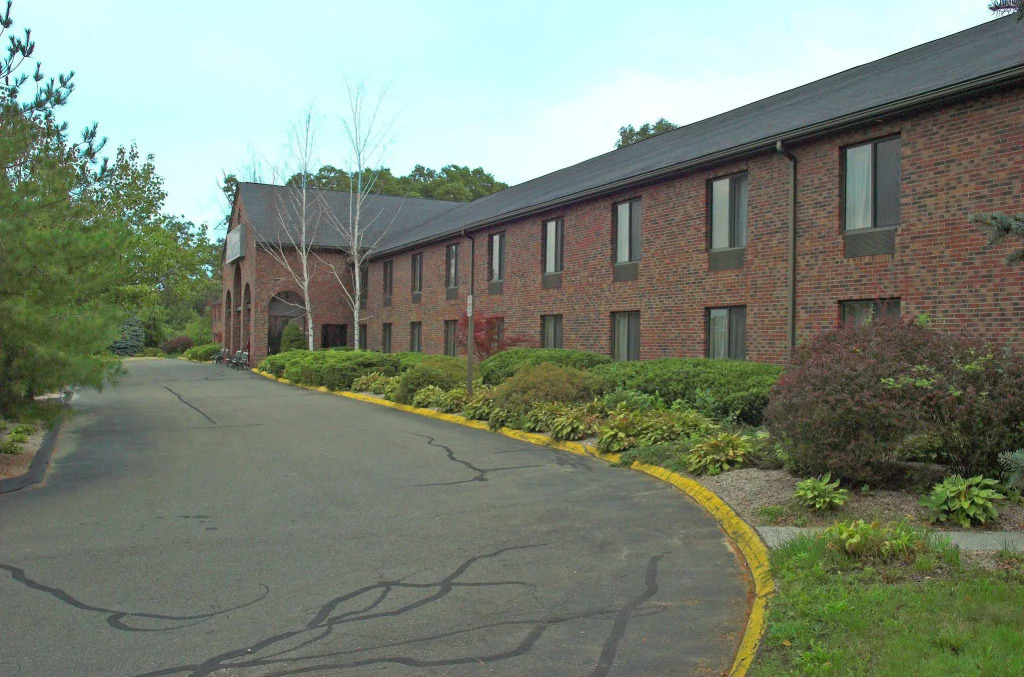 Aderi Hotel Niantic