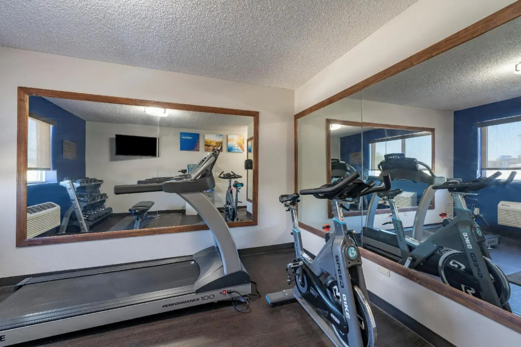 Comfort Inn & Suites Hays I-70