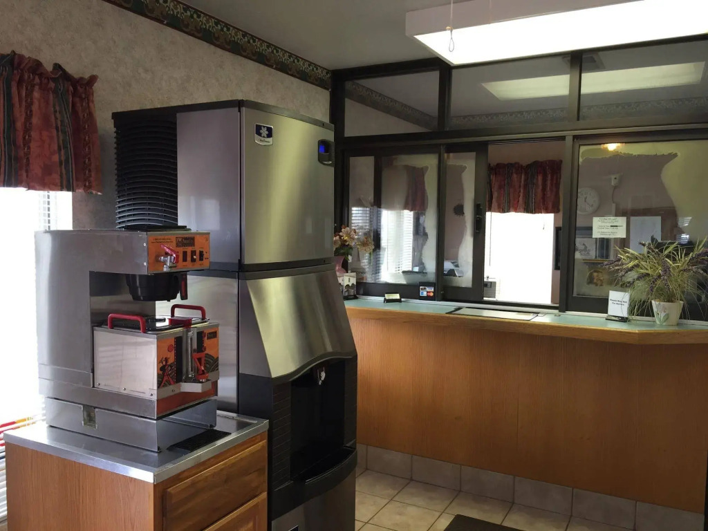 Motel 6 Wichita KS South I35