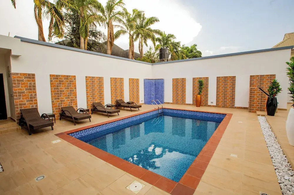 Stay and Homely Hotel