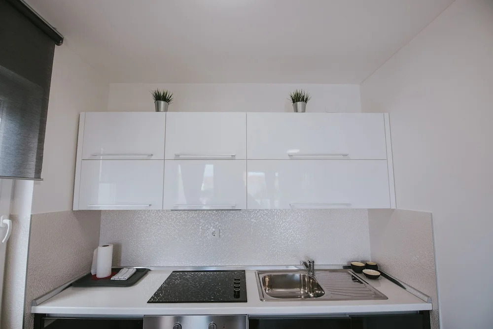 Apartments & Rooms Danivan Pool Villas - Off site breakfast available