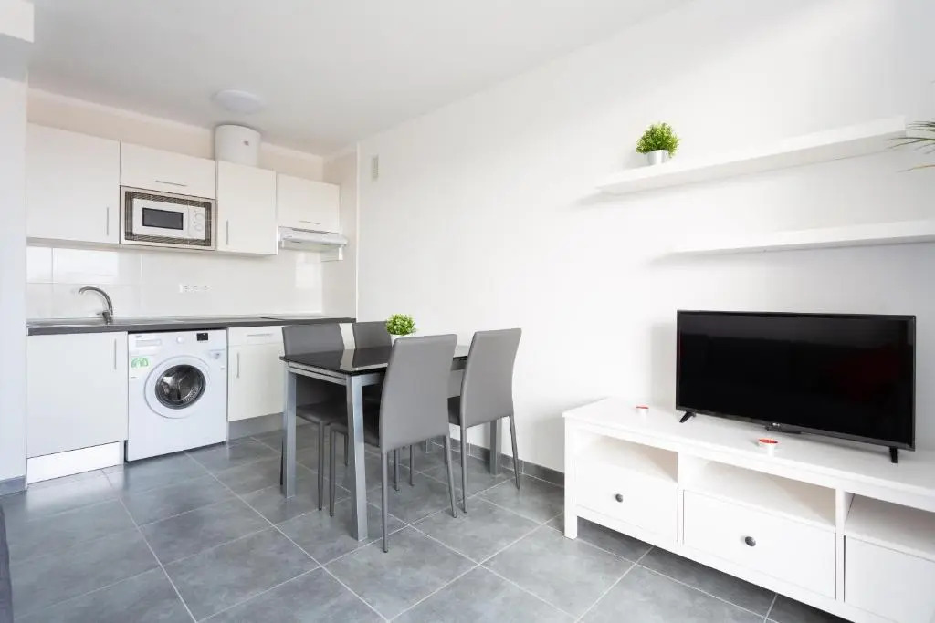"Close to the sky": apartment surrounded by beaches