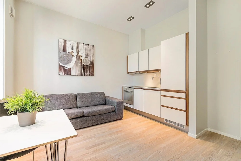 Central 1 Bedroom Apartment