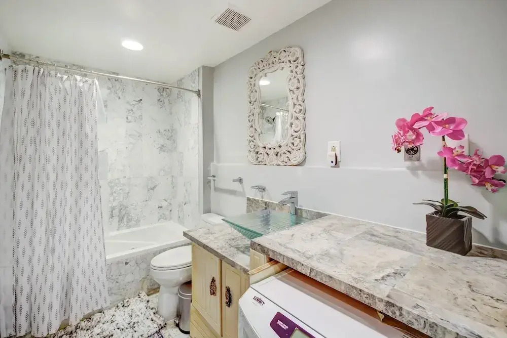 Logan Mansion Suite 4 2 Bedroom Apartment Hotel
