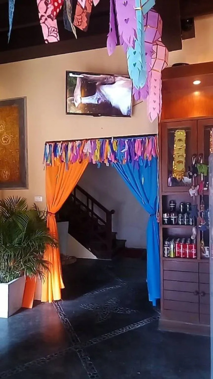 Indy Hostel at Maenam