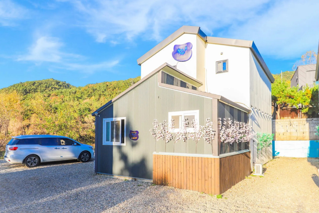 Gyeongju SD Kids Poolvilla