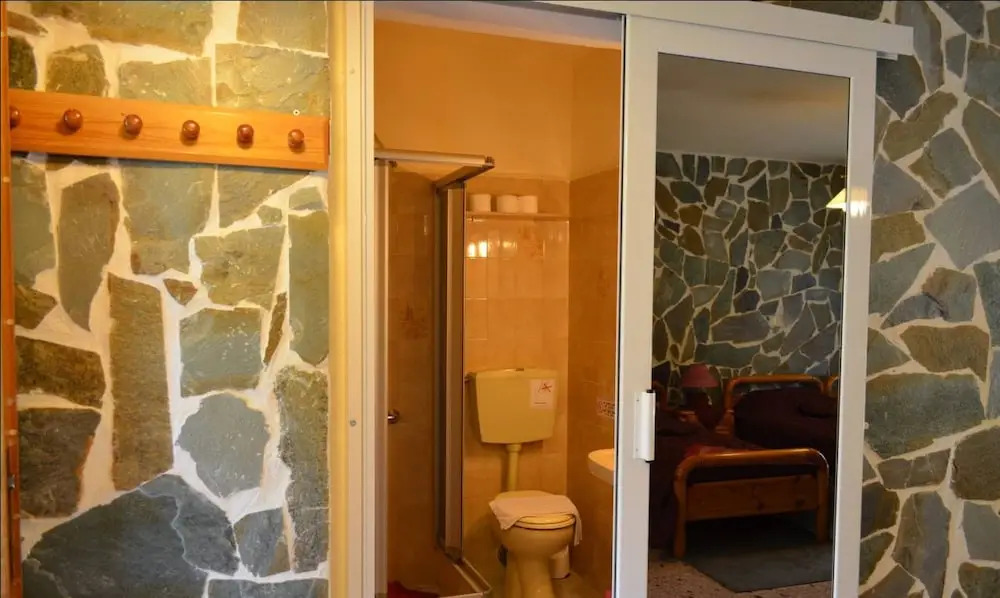 Apartments Zoumperi