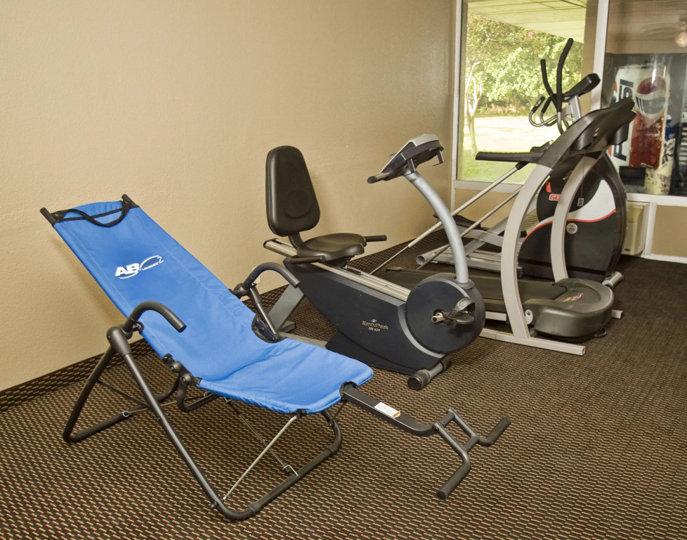 Express Inn & Suites