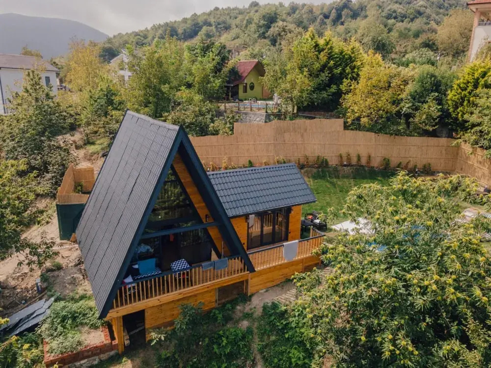 Bungalow with Private Pool and Backyard in Sapanca