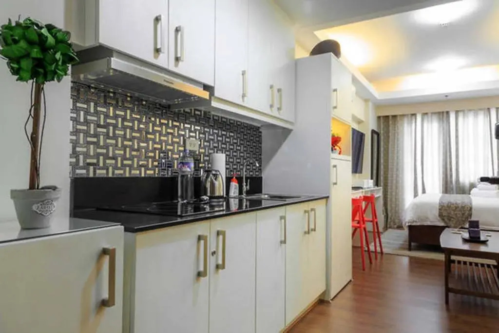 Riganna One @ Shell Residences - near Airport,MOA
