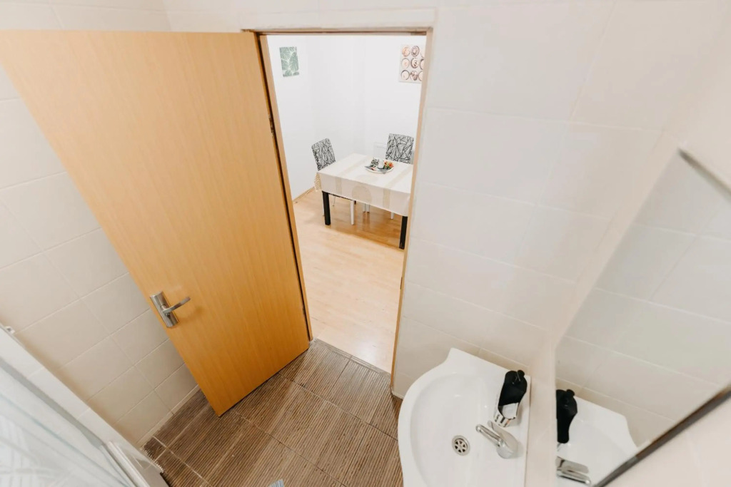 Apartament Piata Amzei 1 (17 B)