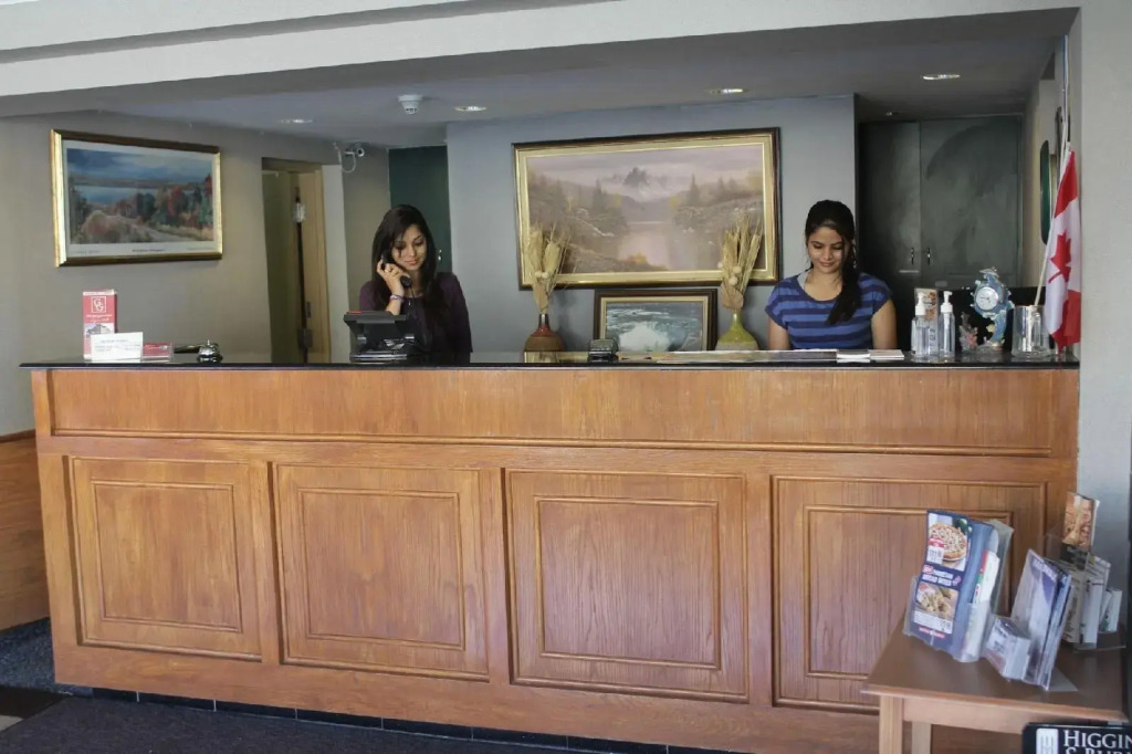 The Glengate Hotel & Suites