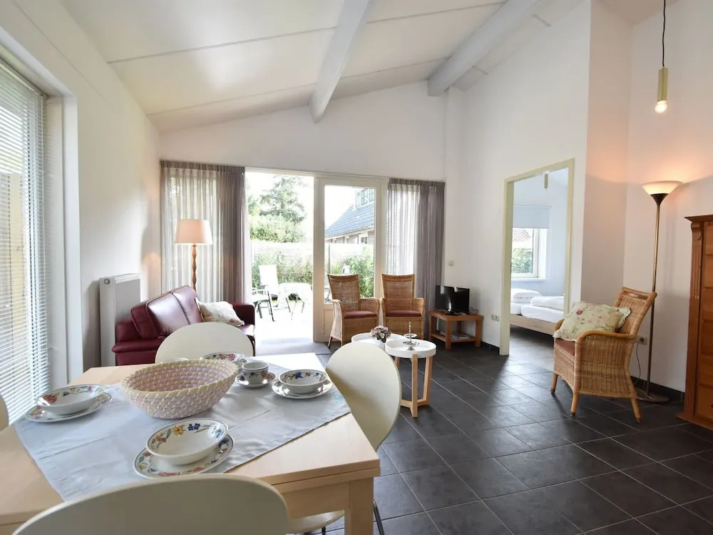 Modern Holiday Home With a Luxury Walk-in Shower and Enclosed Private Garden in Putten