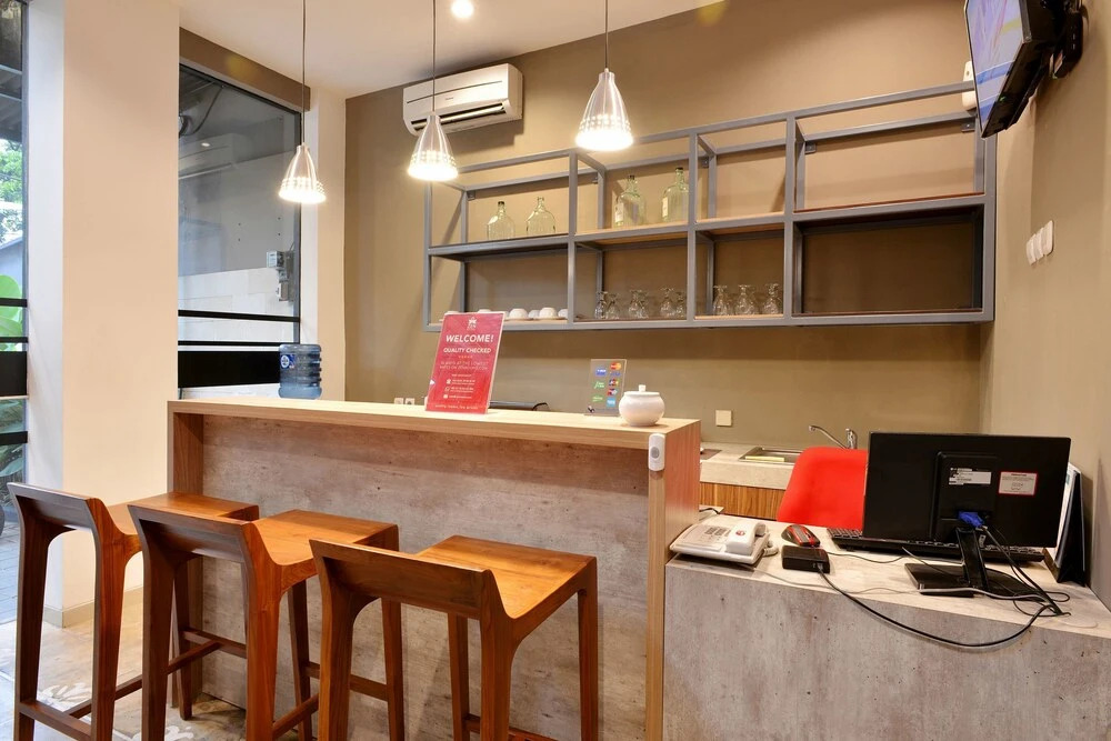 ZEN Rooms Near Mall Buaran