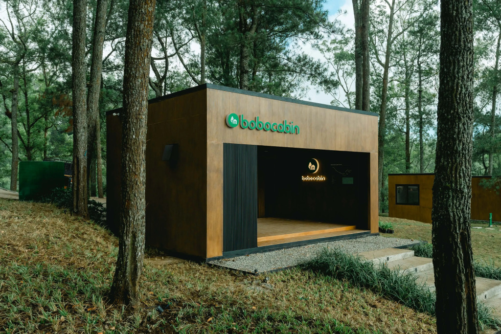 Bobocabin Coban Rondo Malang