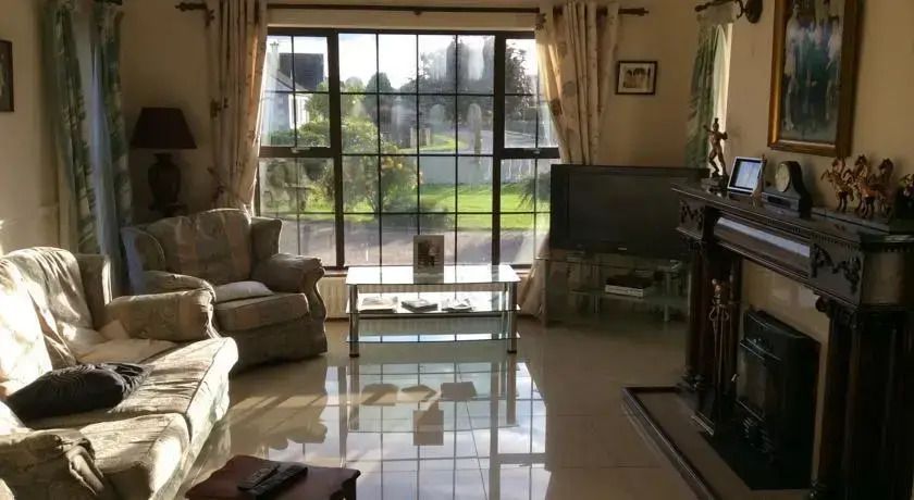 Oakdale, Templemore, E41F856