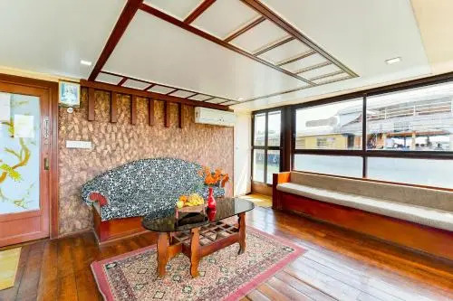 Oyo 28400 Relax In Kerala Pamba 3Bhk Sharing House