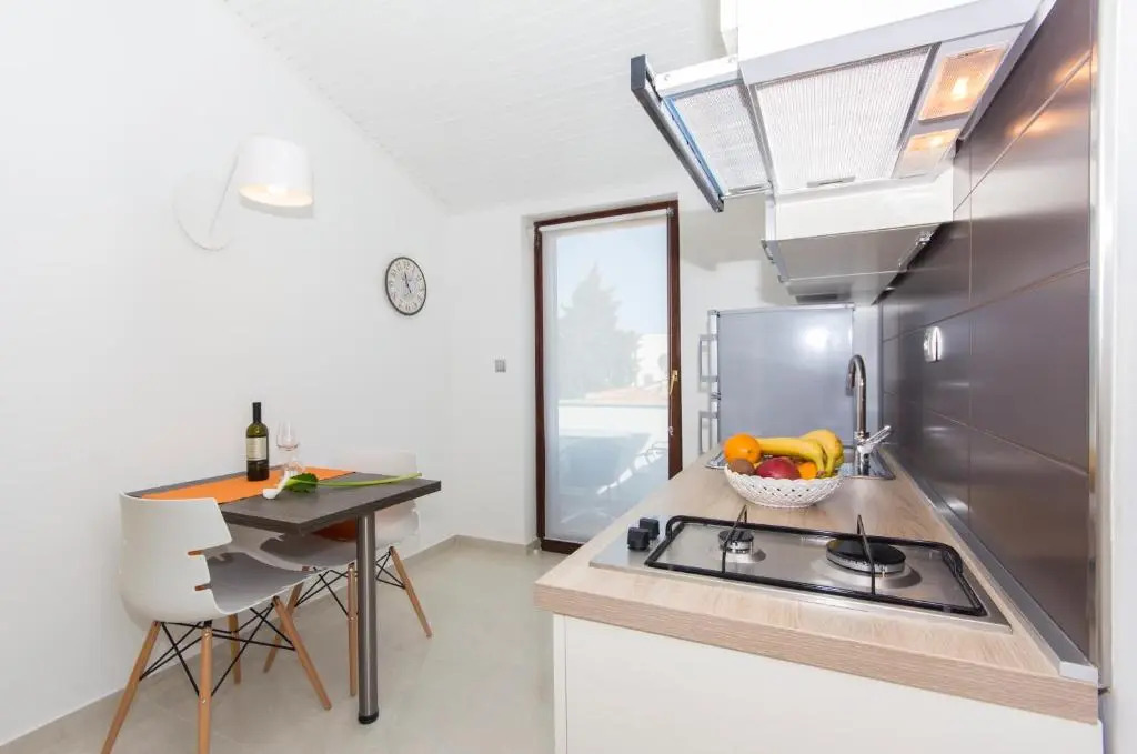 Alison Apartments