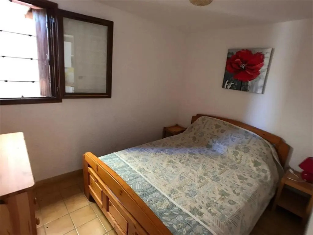 Villa T3 avec terrasse, 6 couchages, proche plage et commerces, quartier calme, parking privé - FR-1-81-365
