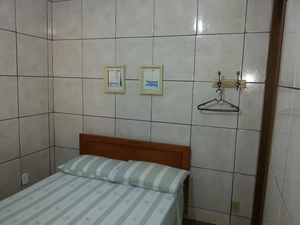 Itaúna Hostel