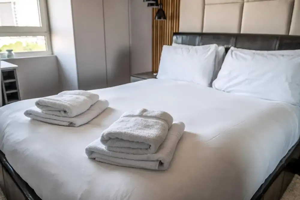 Canary Wharf Retreat With Free Secure Parking