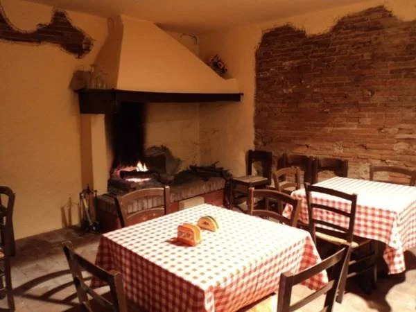 La Bettola Tavern Rooms Restaurant
