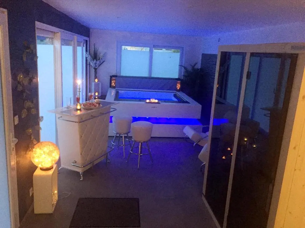 House With one Bedroom in Tournai, With Enclosed Garden and Wifi