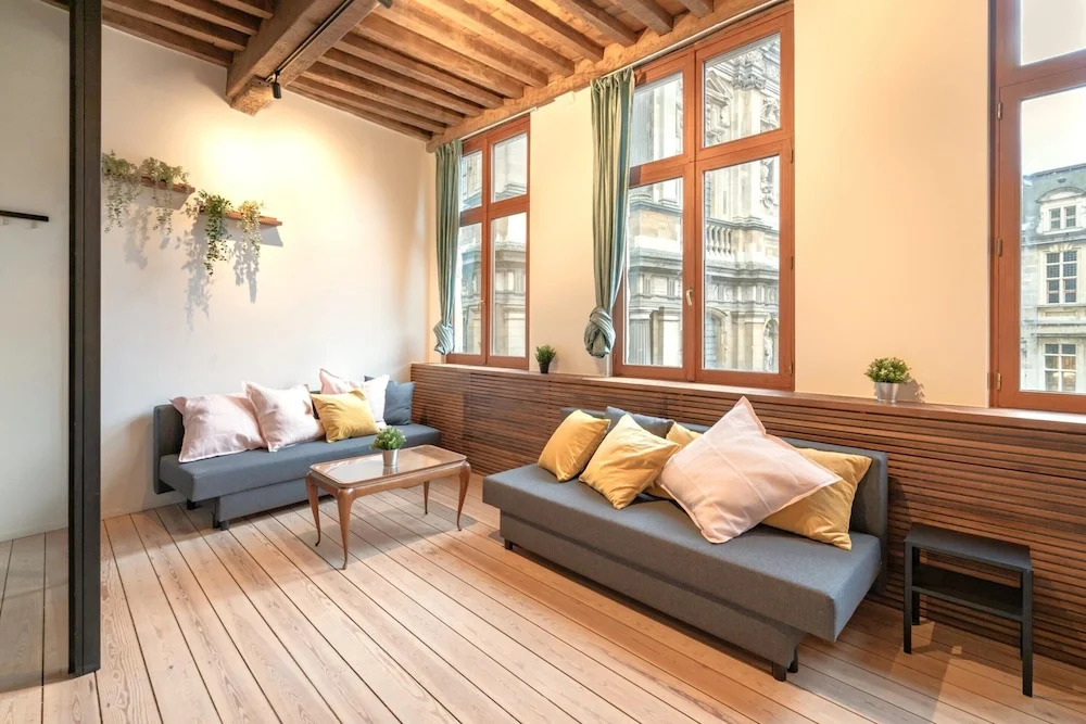 Stylish Duplex for 6 in Antwerp