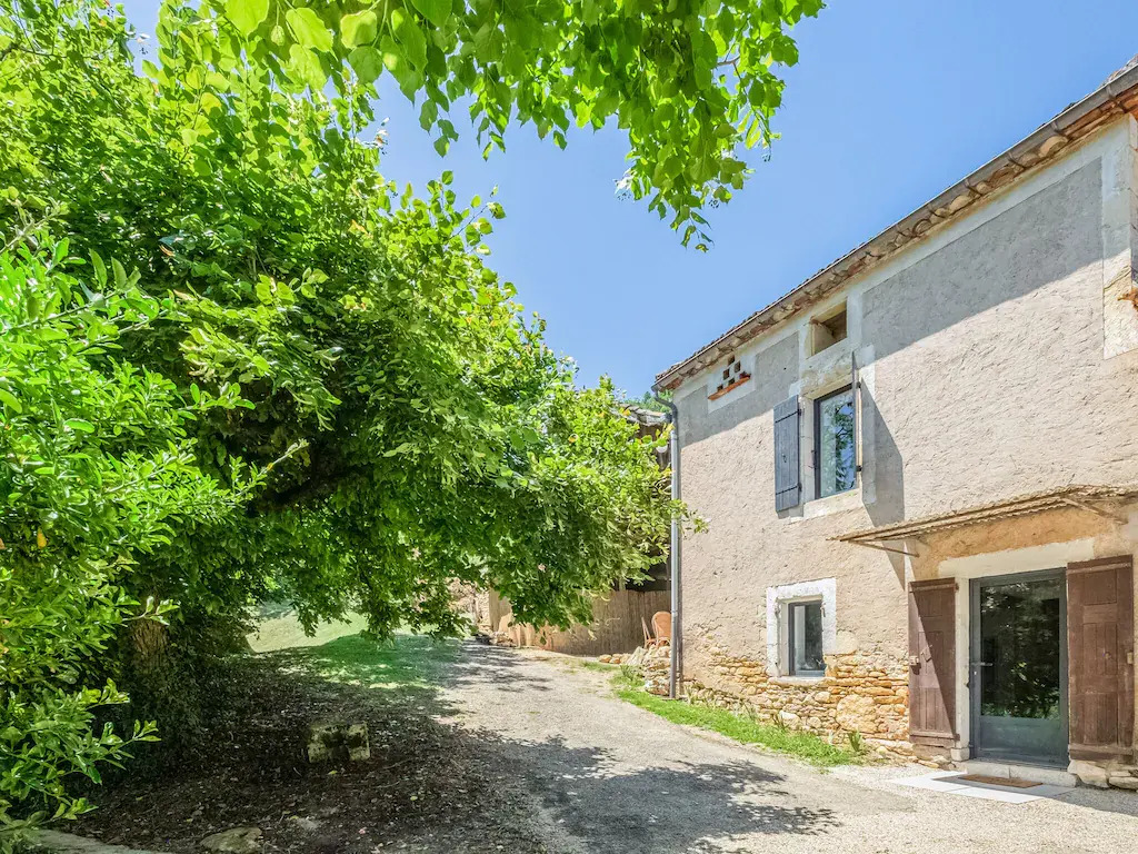 Tranquil Holiday Home in Soturac with pool