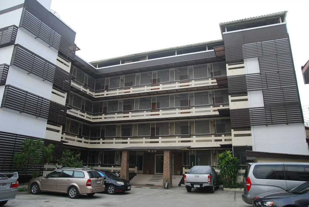 Ze Residence