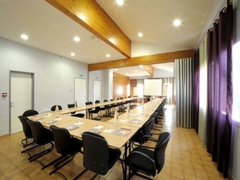 Kyriad direct Trappes