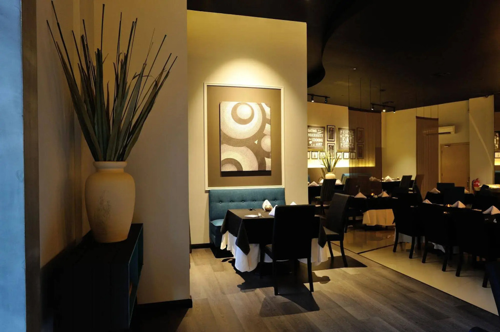 Abell Hotel