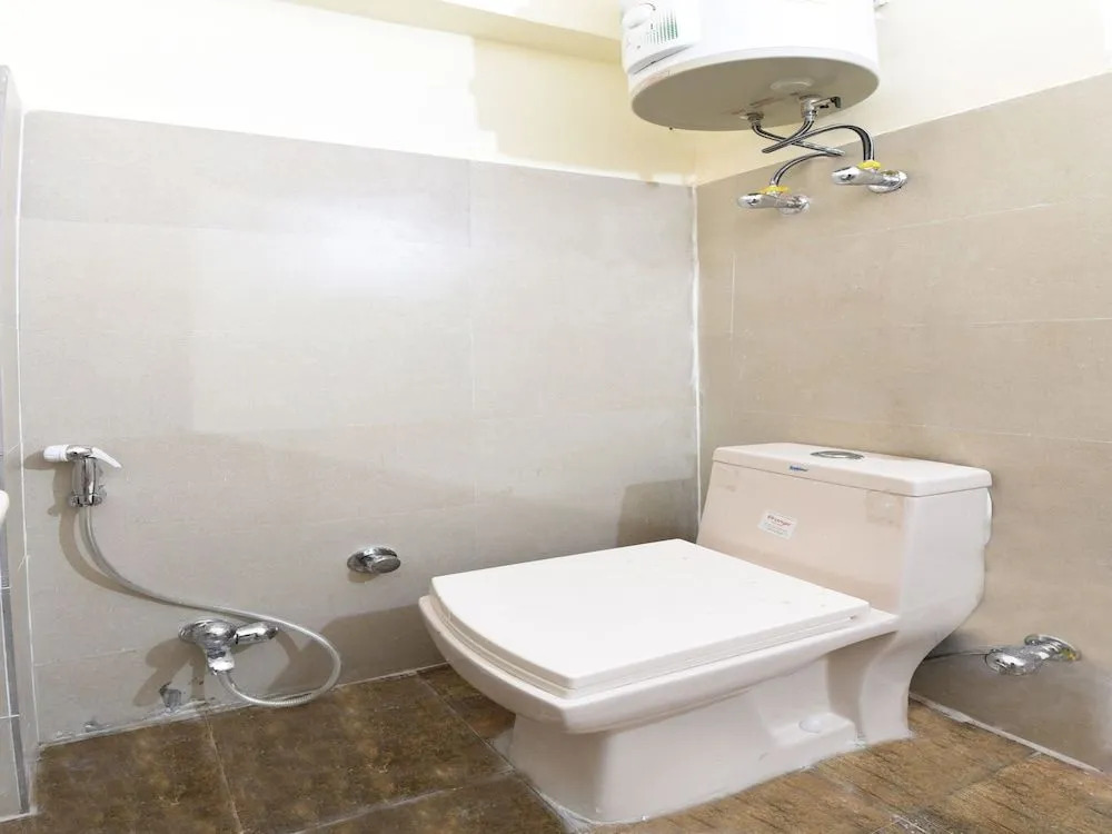 OYO 18390 Shiv Shakti Guest House